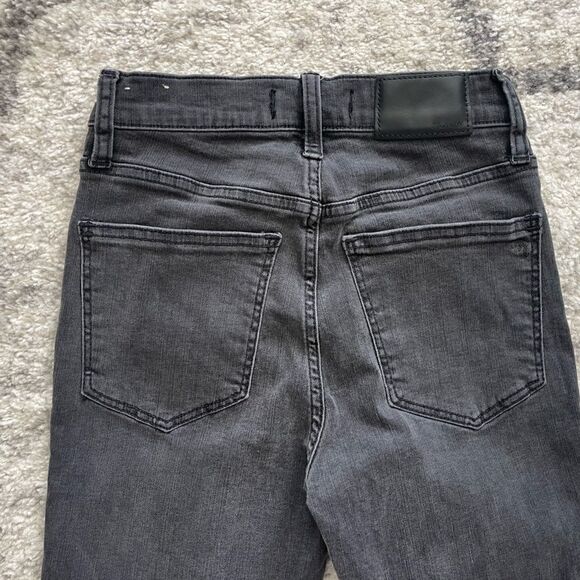 Madewell 9” Mid-Rise Skinny Jeans in Distressed Black Sea - Picture 5 of 13